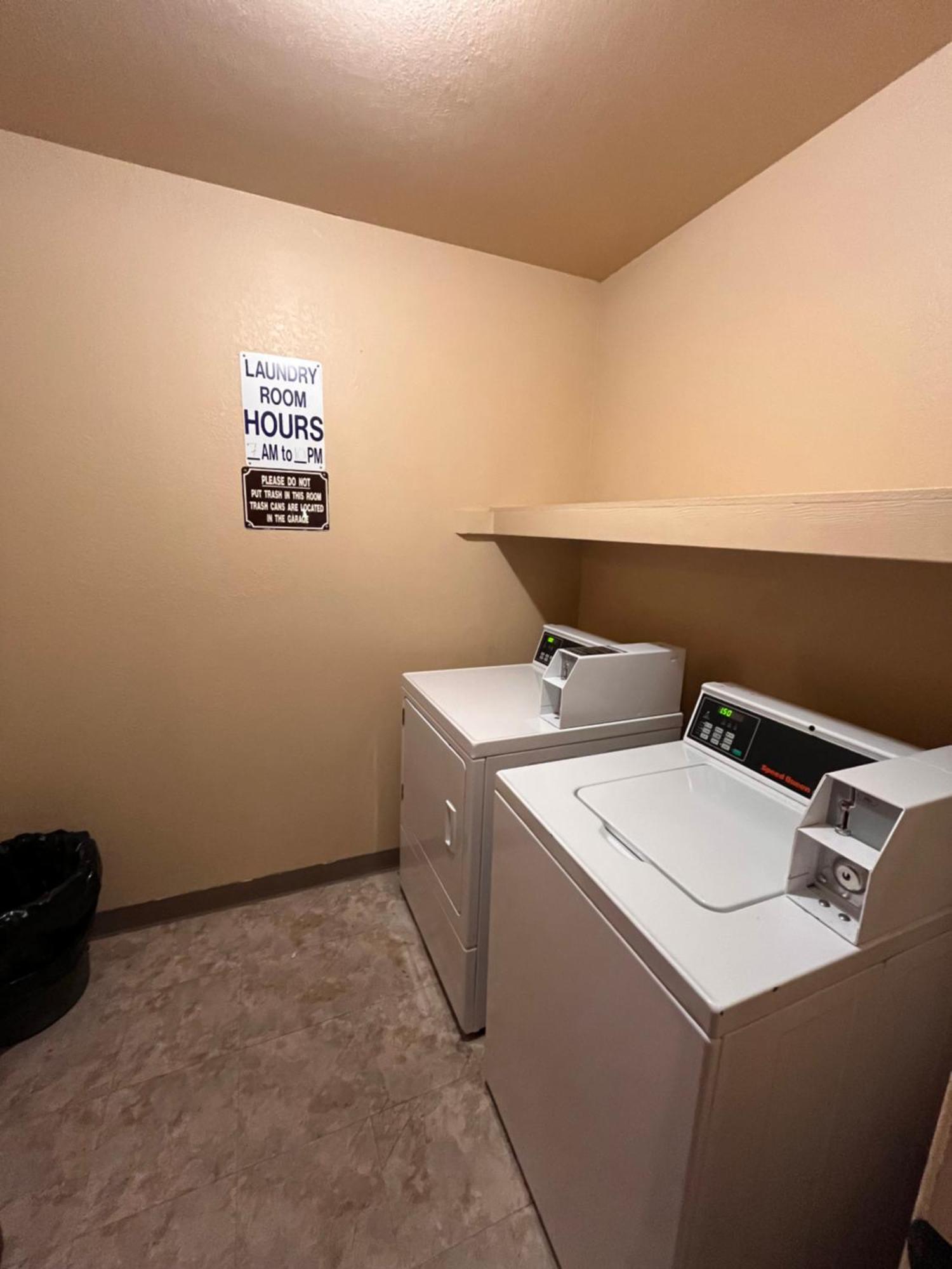Tastefully Remodeled Condo At Mammoth Ski & Racquet Club, Hot Tub, Garage, 10 Min Walk To Ski Lifts マンモス・レイクス エクステリア 写真