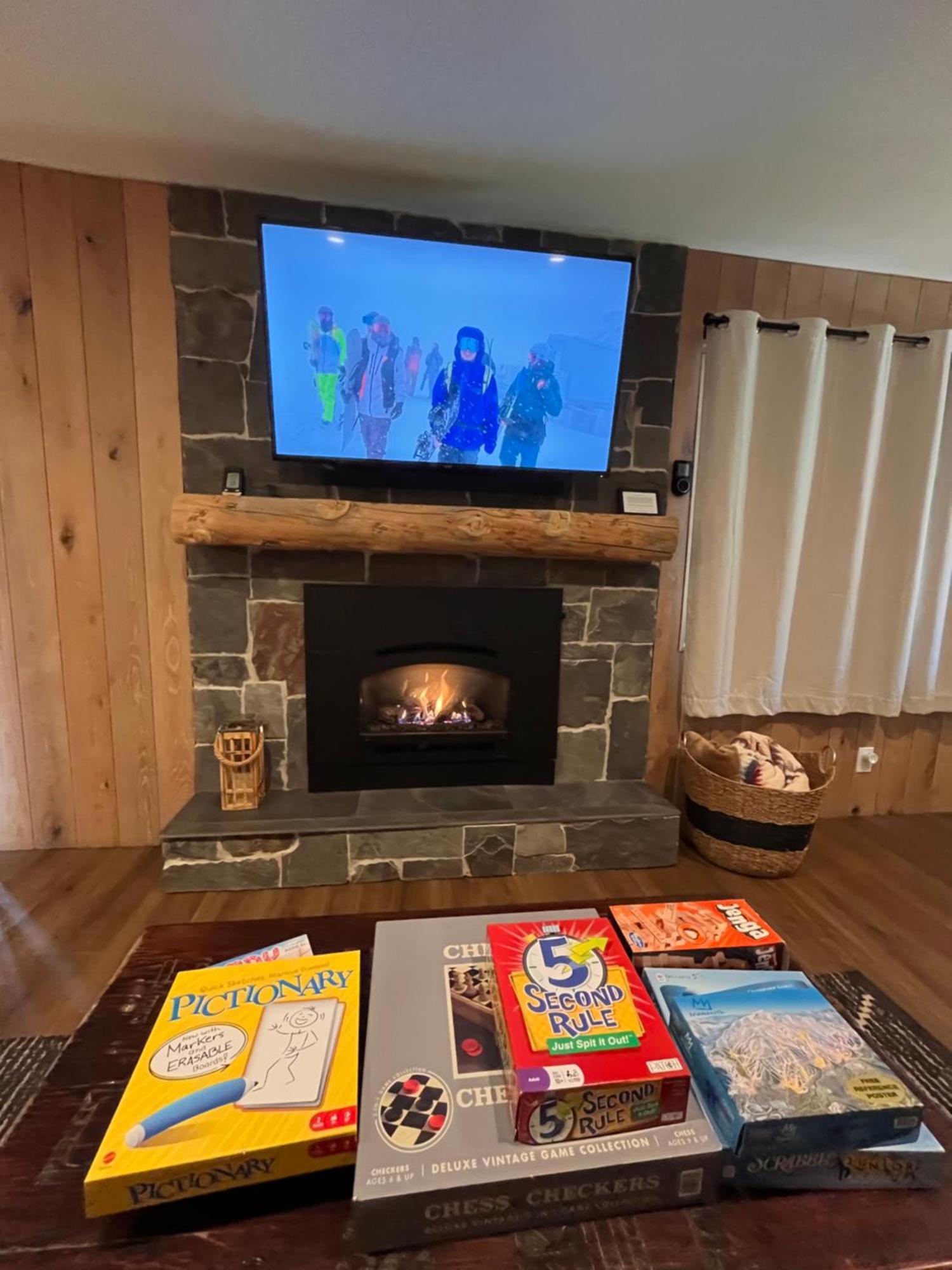 Tastefully Remodeled Condo At Mammoth Ski & Racquet Club, Hot Tub, Garage, 10 Min Walk To Ski Lifts マンモス・レイクス エクステリア 写真