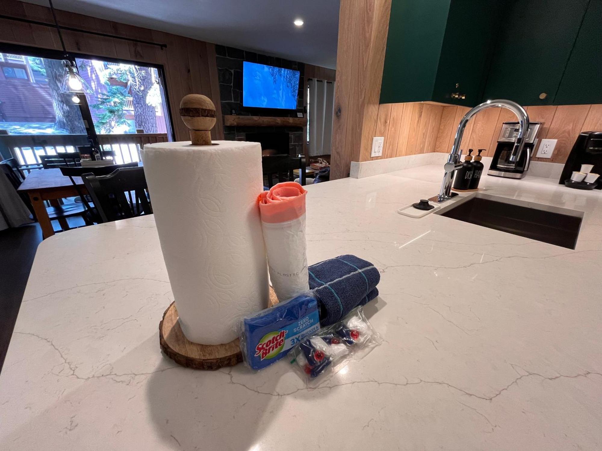 Tastefully Remodeled Condo At Mammoth Ski & Racquet Club, Hot Tub, Garage, 10 Min Walk To Ski Lifts マンモス・レイクス エクステリア 写真